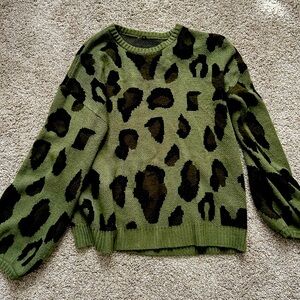 Women’s fashion sweater
